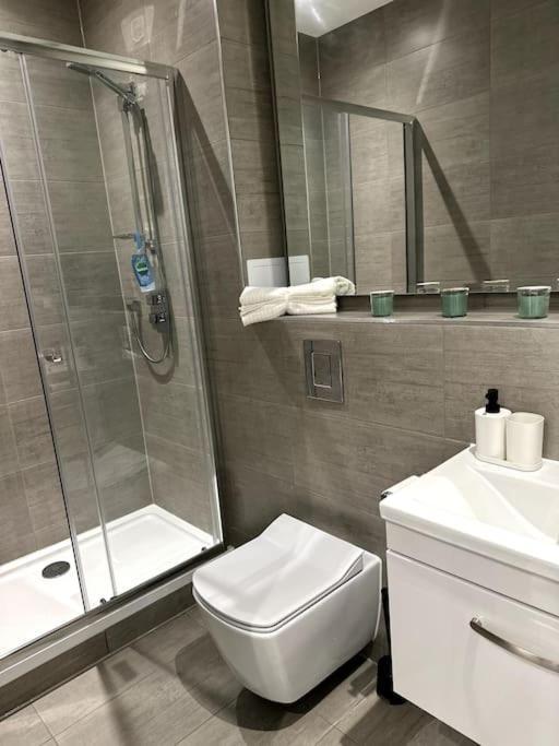 Studio Apartment In Milton Keynes Esterno foto